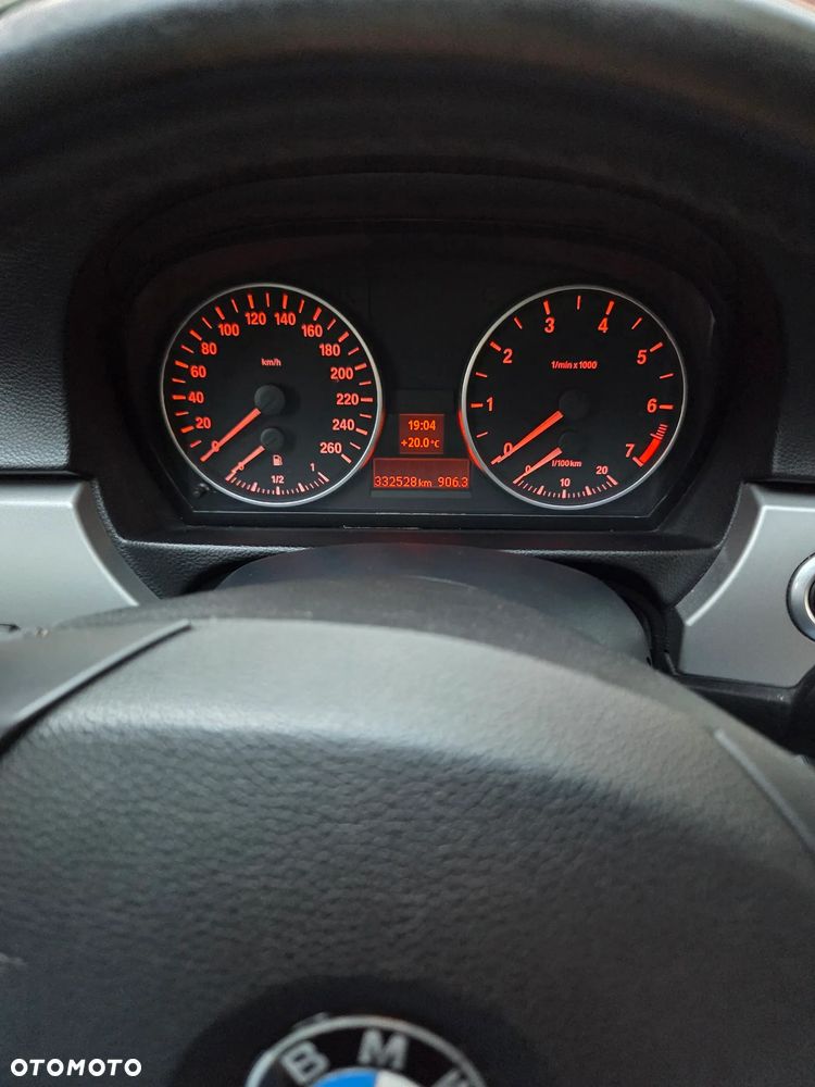 BMW Seria 3 - 10