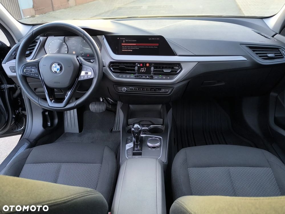 BMW Seria 1 118d - 9