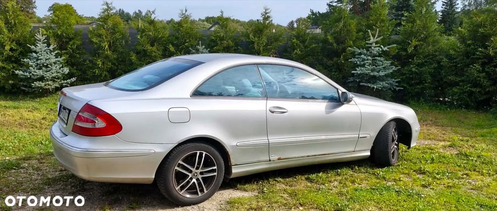 Mercedes-Benz CLK - 6