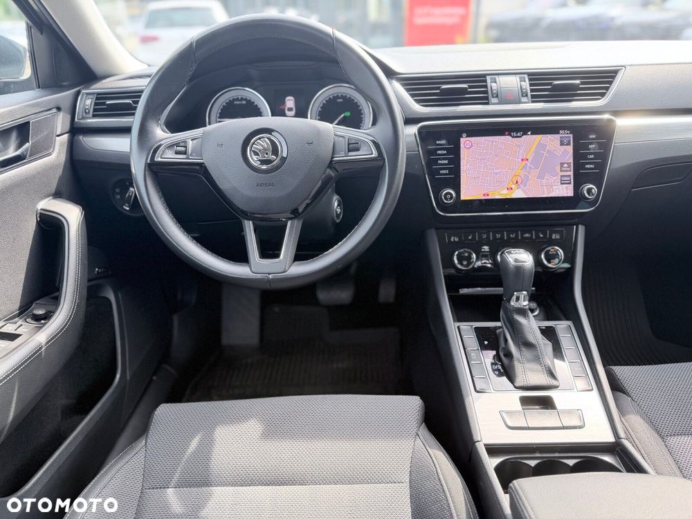 Skoda Superb 2.0 TDI SCR Style DSG - 20