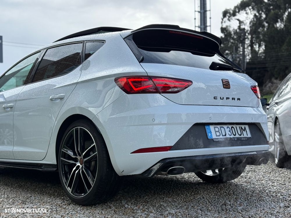 SEAT Leon 2.0 TSI OPF DSG Cupra Edition Carbon - 23