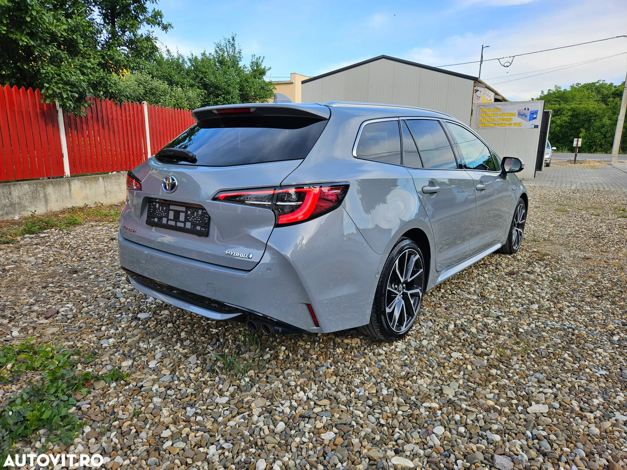 Toyota Corolla 2.0 Hybrid Touring Sports Business Edition - 4