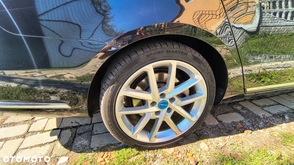 Volkswagen Passat 3.6 V6 4Motion DSG Highline - 16