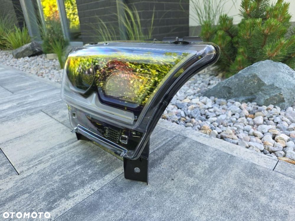 DODGE DURANGO 3 III LIFT Lampa prawa przód Full Led 21-DLG-RH Europa Ciemna - 3