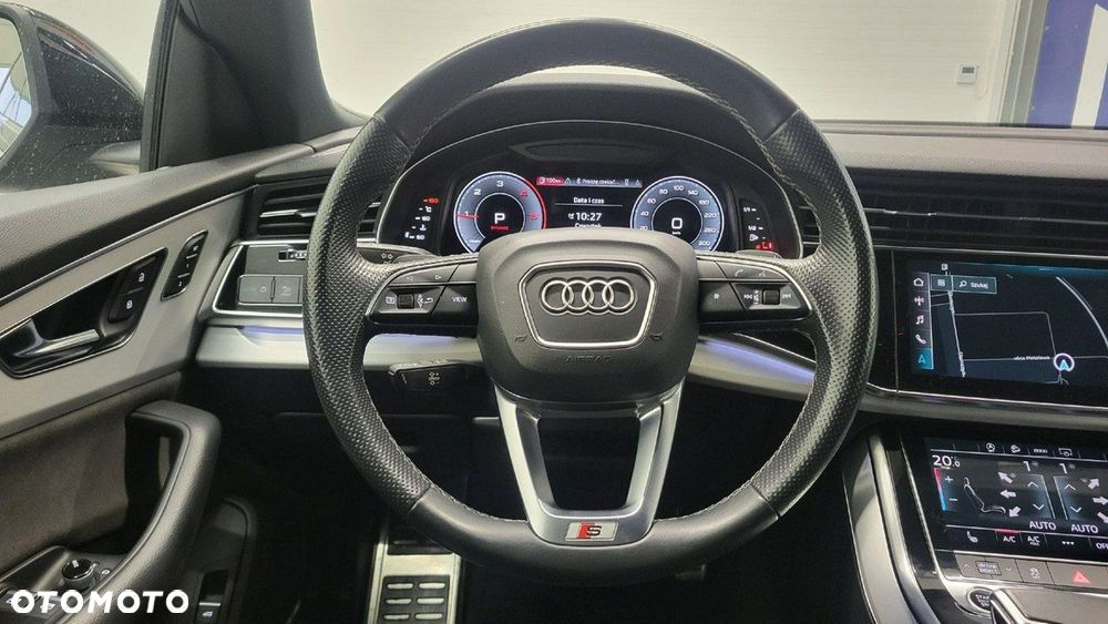 Audi Q8 - 12