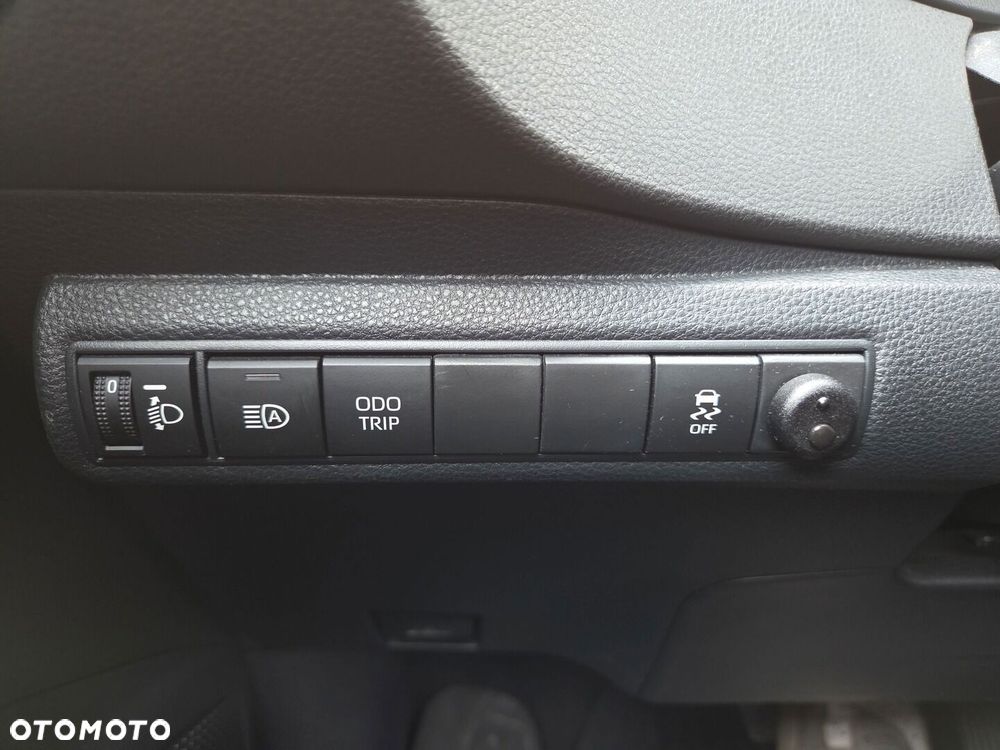 Toyota Corolla 1.8 Hybrid Comfort - 22