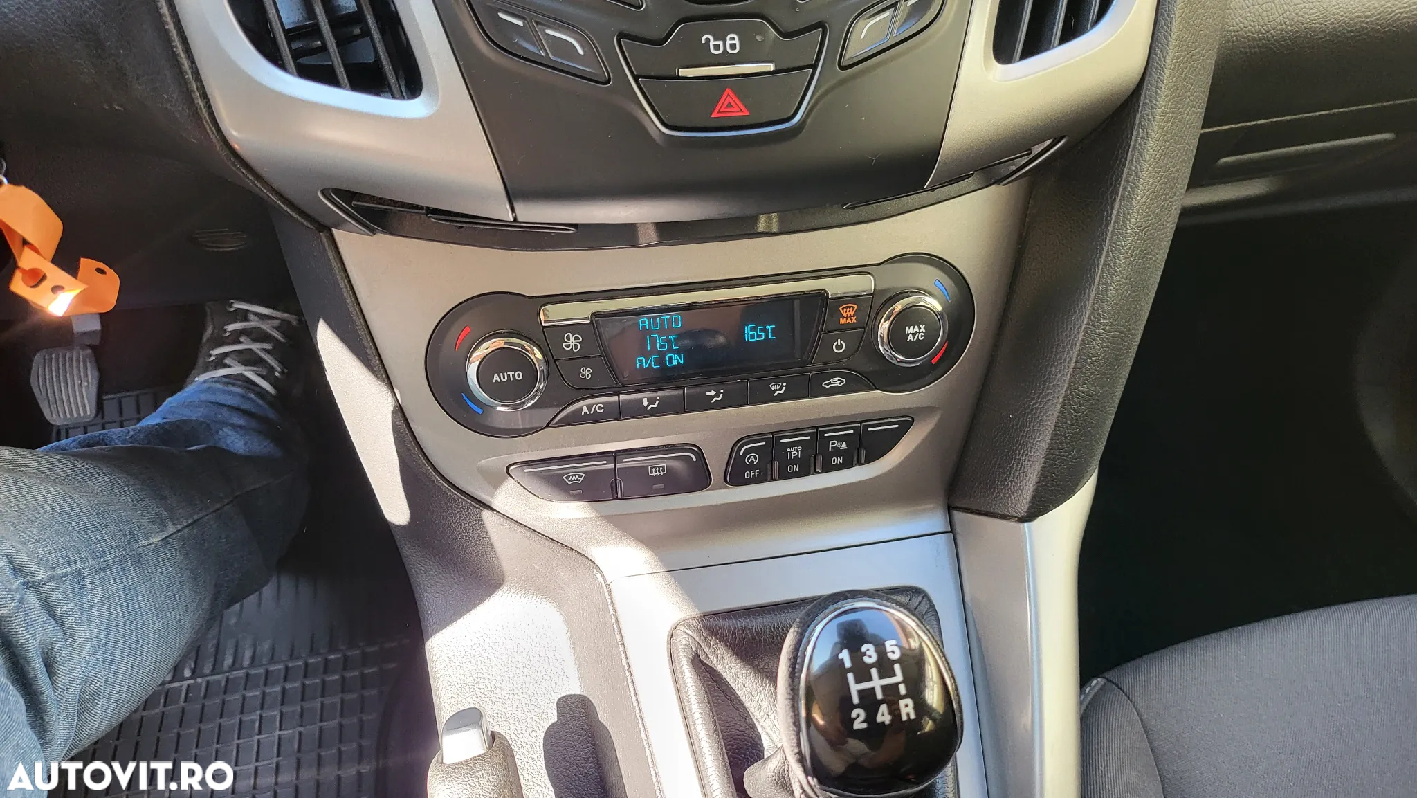 Ford Focus 1.0 EcoBoost Start-Stopp-System TREND - 27