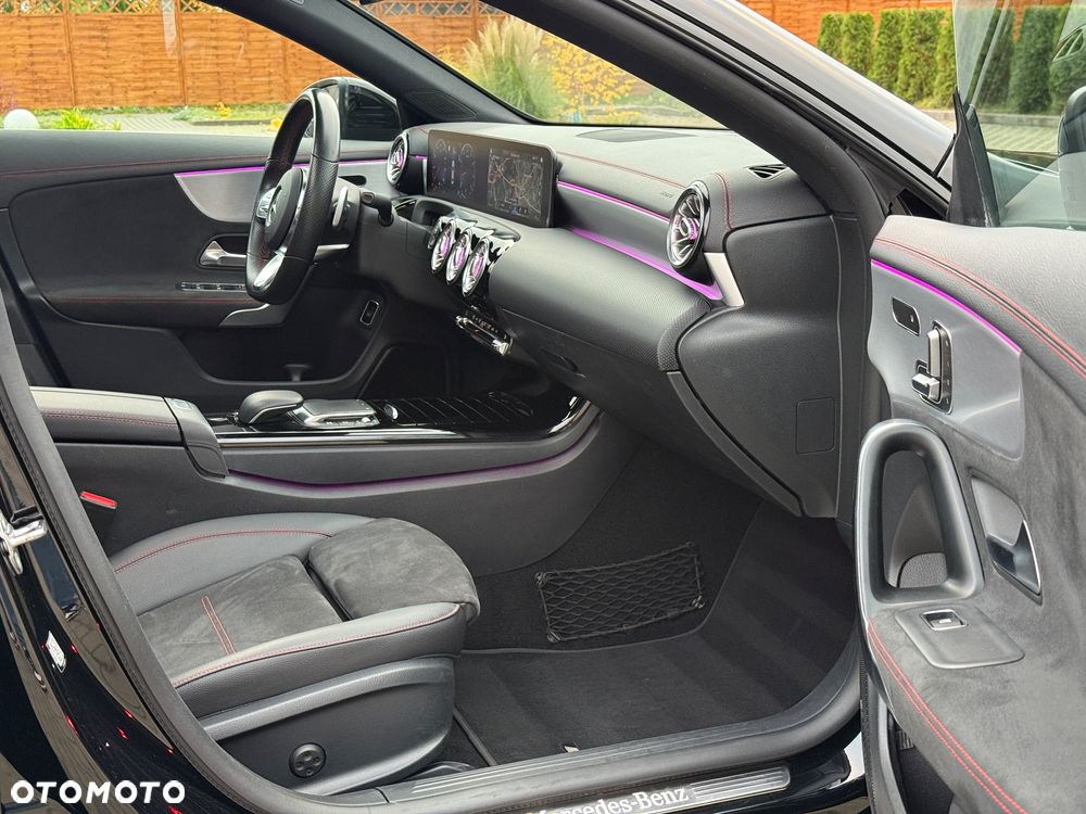 Mercedes-Benz CLA 200 AMG Line 7G-DCT - 29