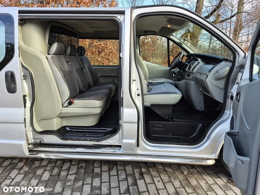 Opel Vivaro L2H1 2.9t - 10