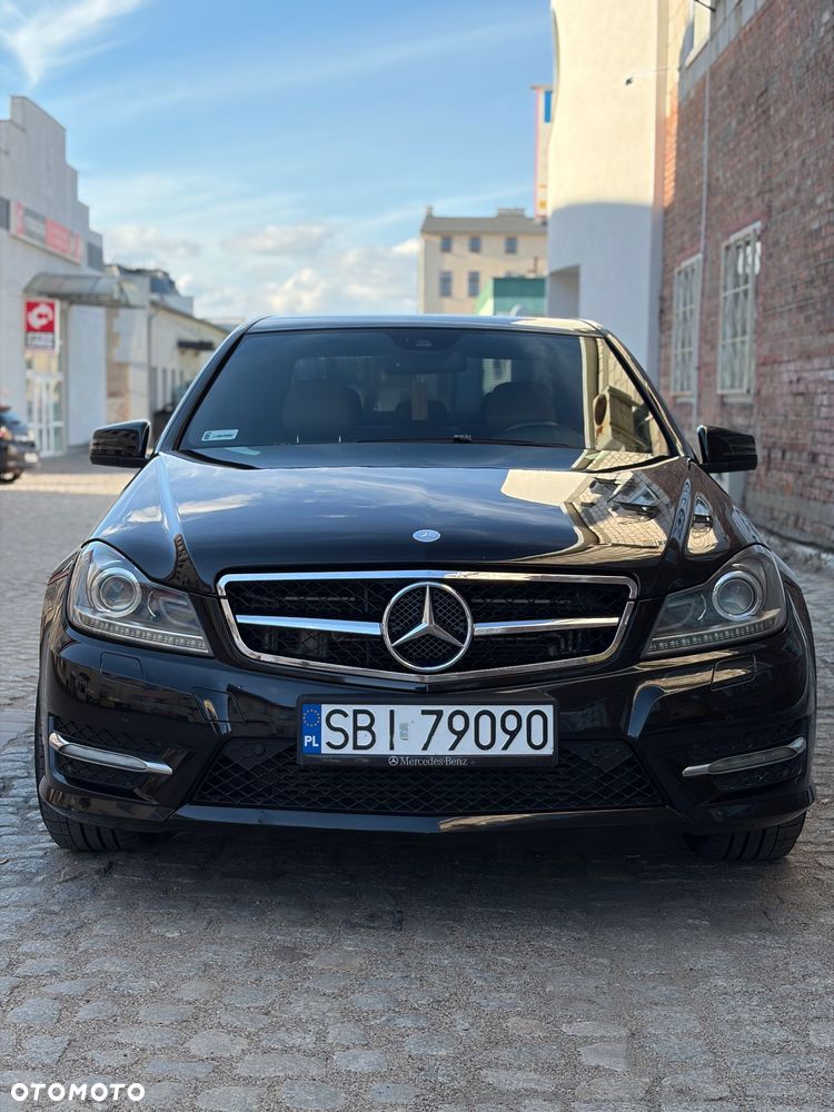 Mercedes-Benz Klasa C 300 CDI DPF 4Matic (BlueEFFICIENCY) 7G-TRONIC Avantgarde - 7