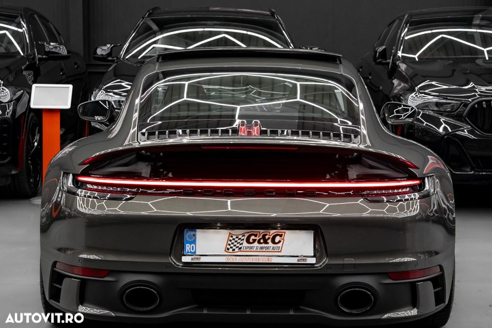 Porsche 911 Carrera PDK - 21
