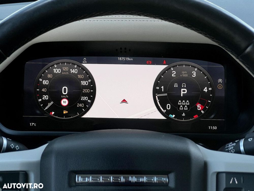 Land Rover Defender - 21