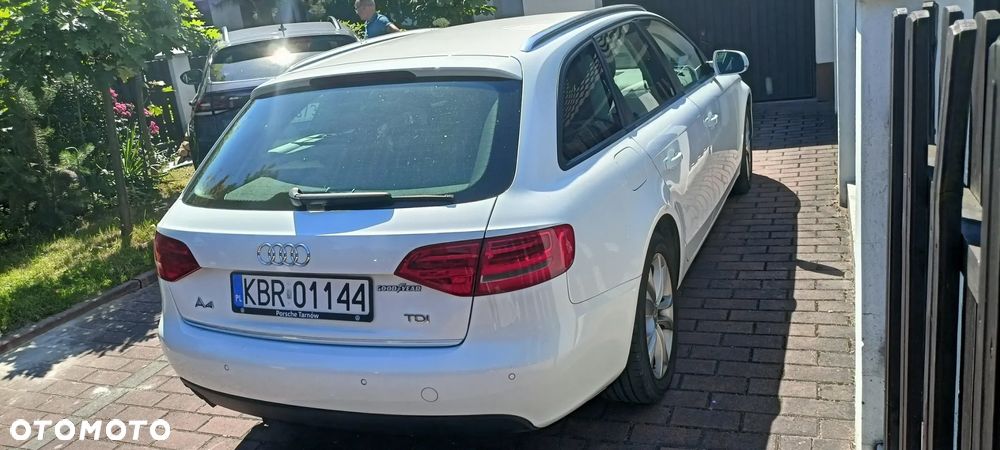 Audi A4 Avant 2.0 TDI DPF multitronic Ambiente - 28