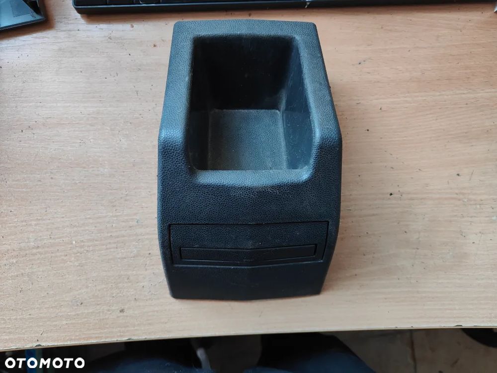 Popielniczka schowek tył Opel Astra H 13127111 - 2