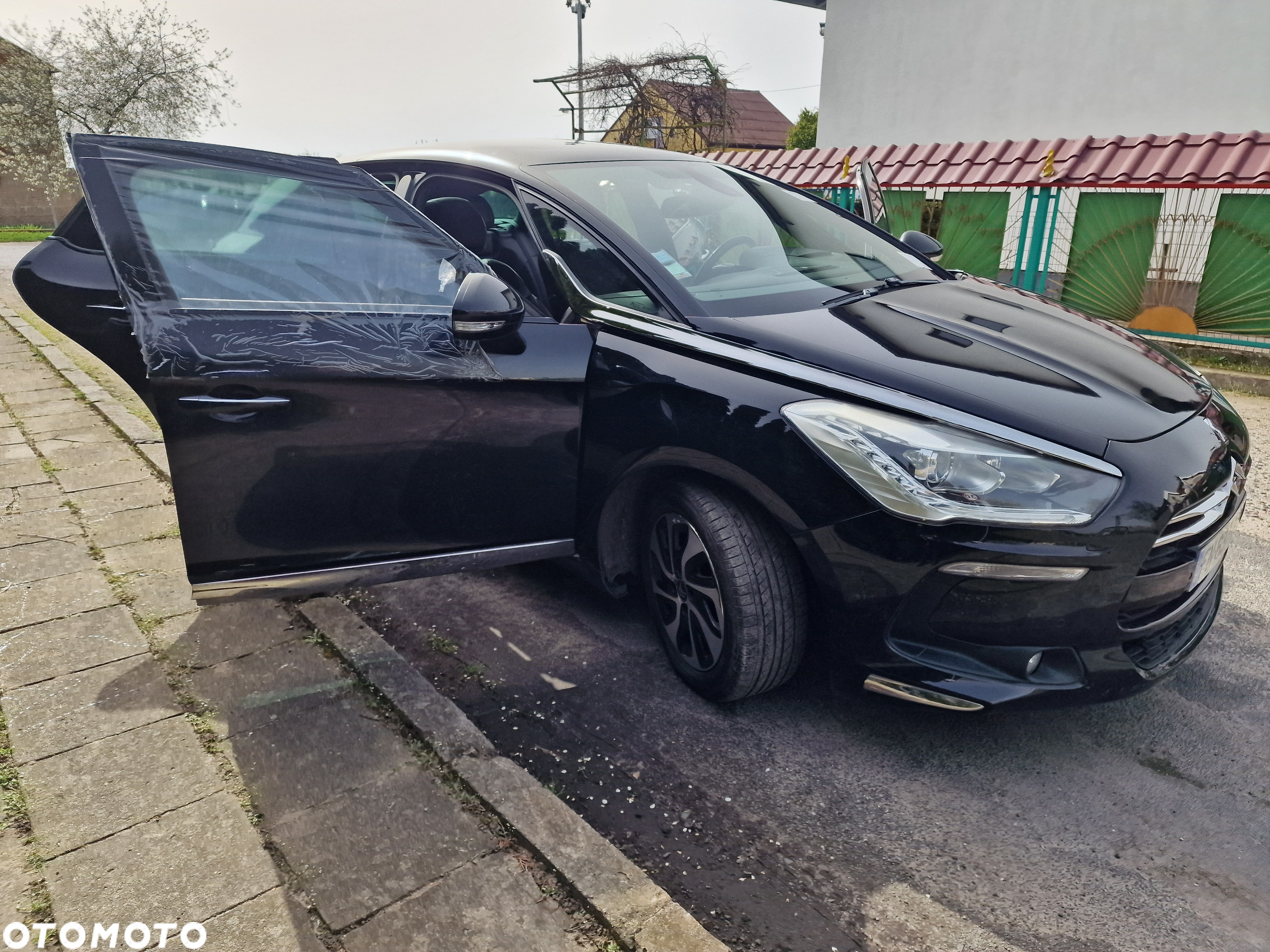 Citroën DS5 e-HDi 115 EGS6 SoChic - 20