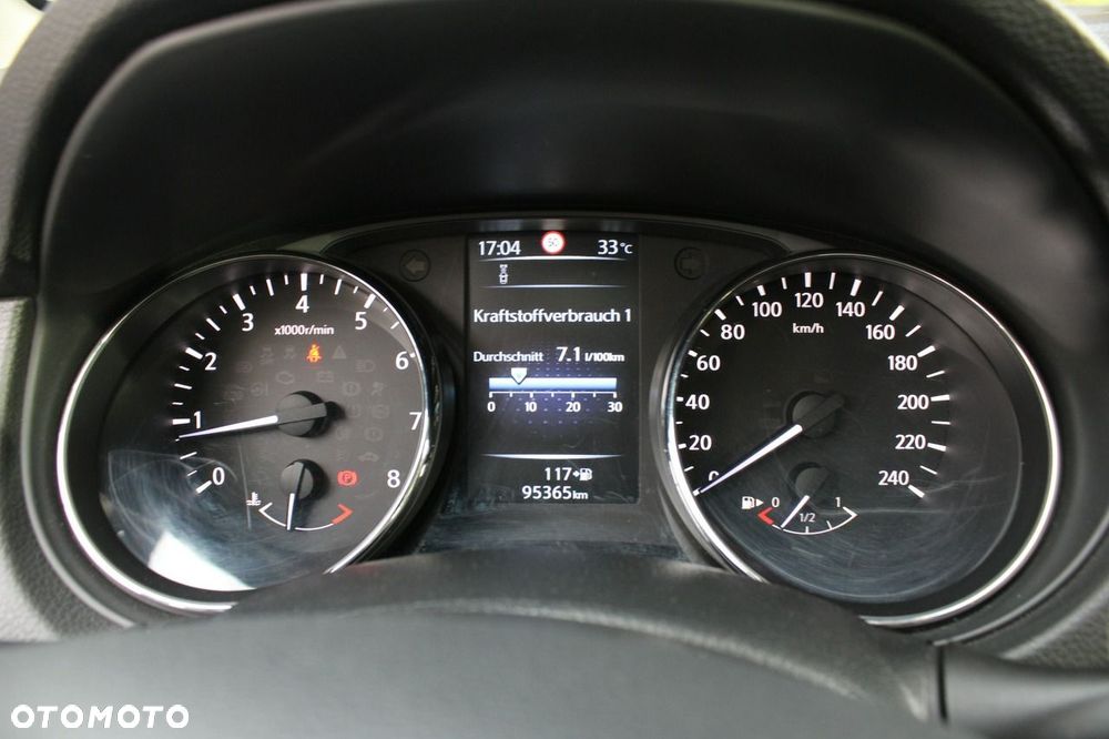 Nissan Qashqai 1.6 DIG-T N-Connecta - 28