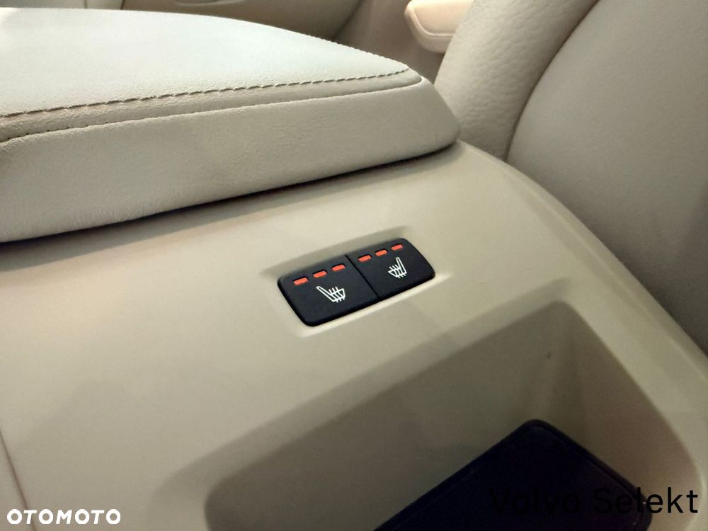 Volvo XC 60 - 18