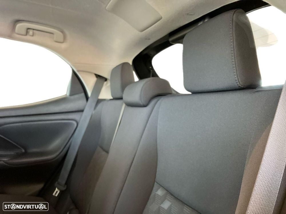 Toyota Yaris 1.5 HDF Comfort Plus - 11