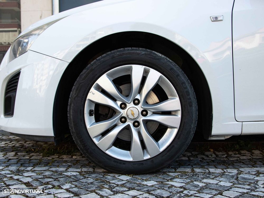 Chevrolet Cruze SW 1.7 VCDi LT - 16