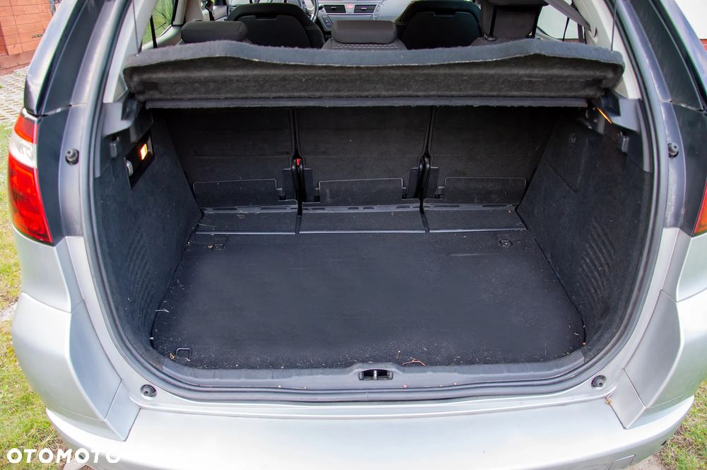 Citroën C4 Picasso - 13