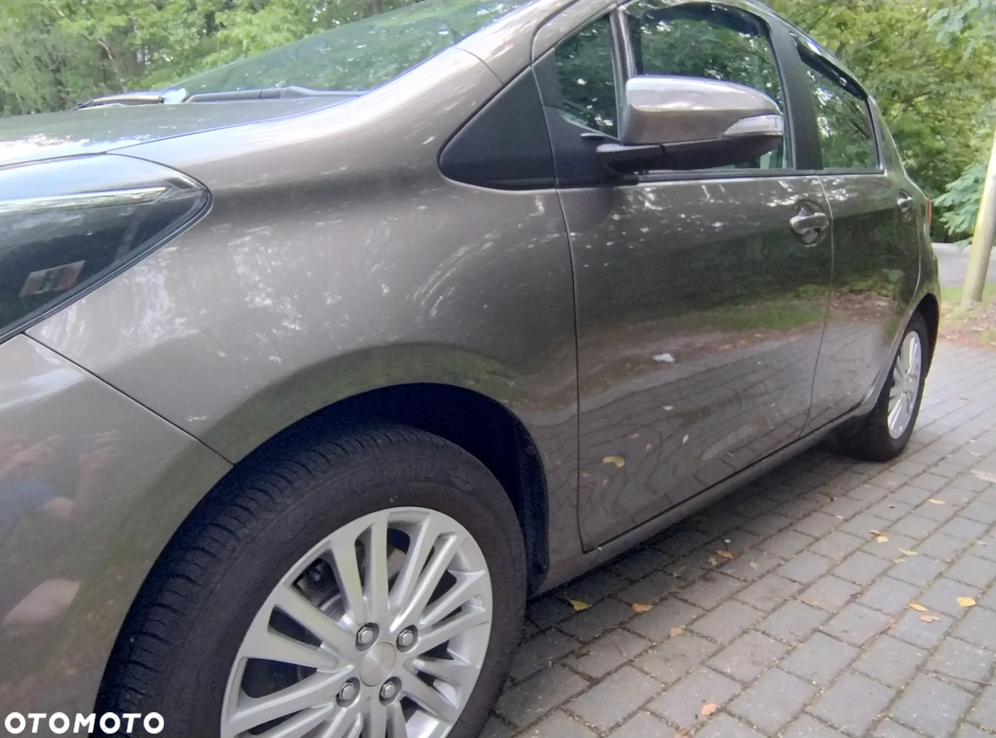 Toyota Yaris 1.5 Premium - 8