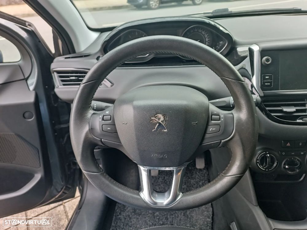 Peugeot 208 1.6 BlueHDi Style - 15