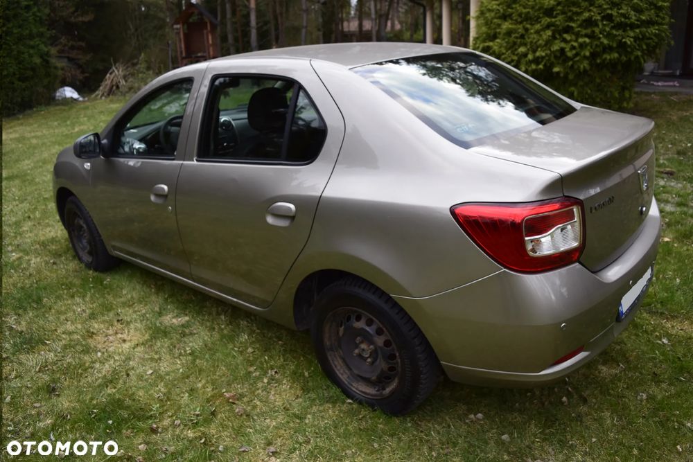 Dacia Logan 1.2 16V Laureate EU6 - 8