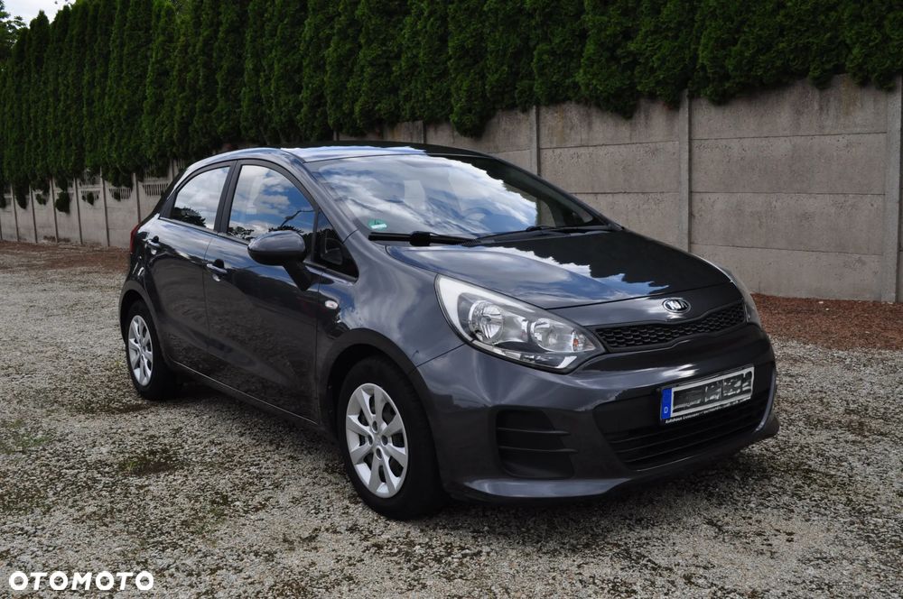 Kia Rio 1.2 Attract - 14