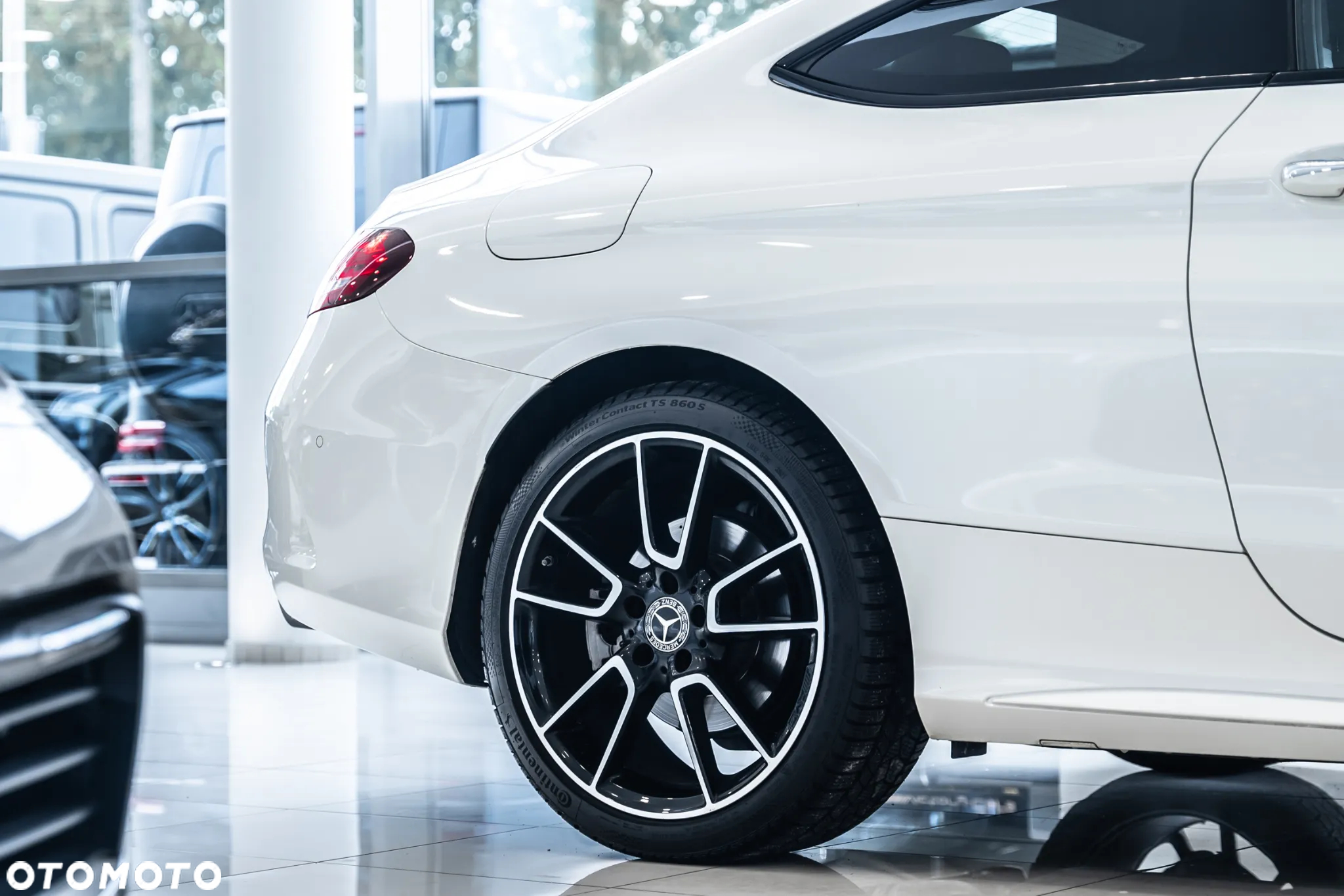 Mercedes-Benz Klasa C 300 9G-TRONIC - 9
