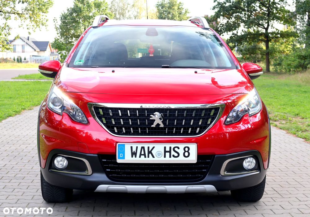 Peugeot 2008 1.2 Pure Tech Allure S&S - 14