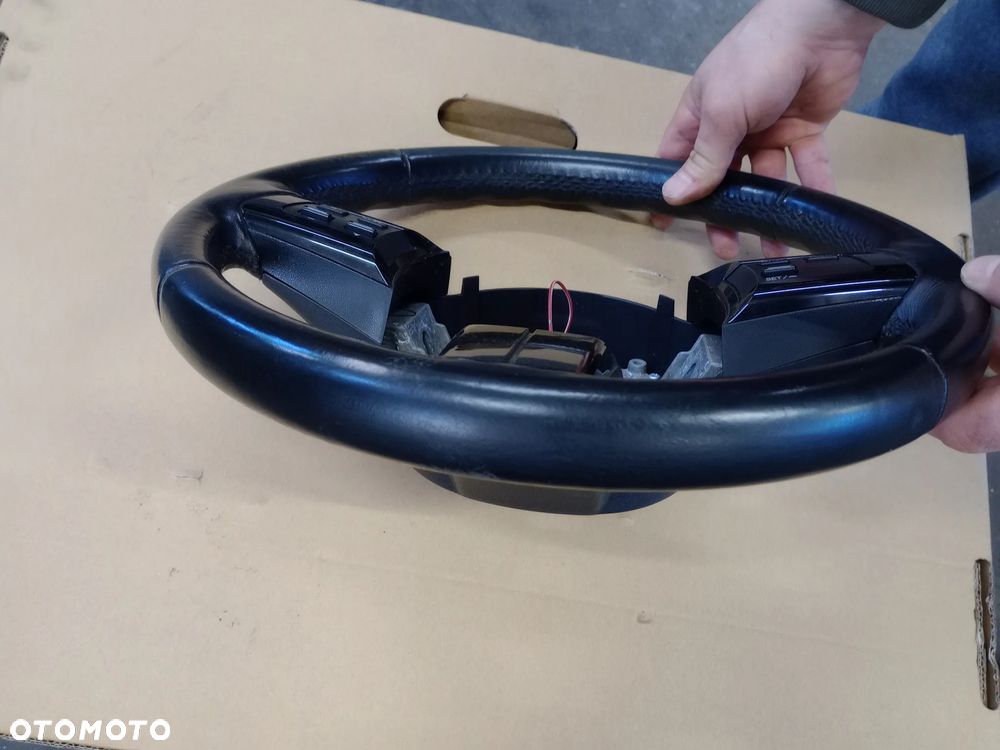 Kierownica Mazda CX7, fotele, drzwi, błotniki - 5