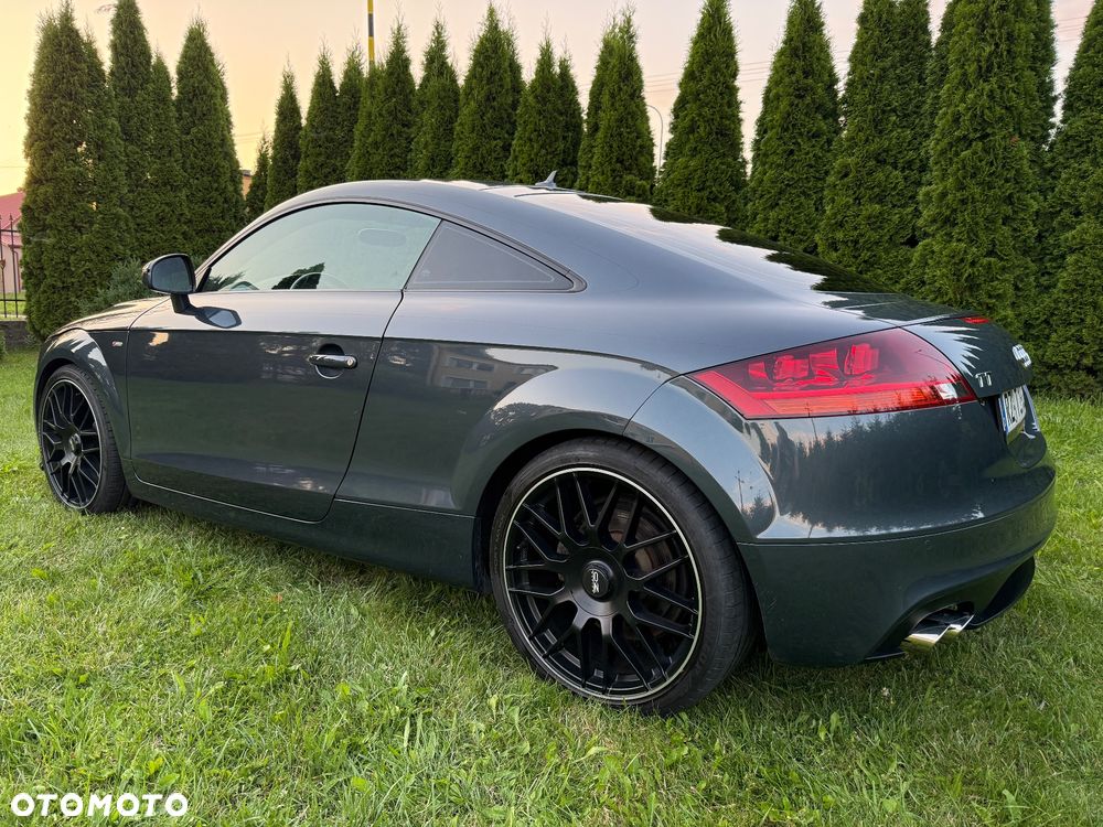 Audi TT Coupé 2.0 TDI quattro - 32
