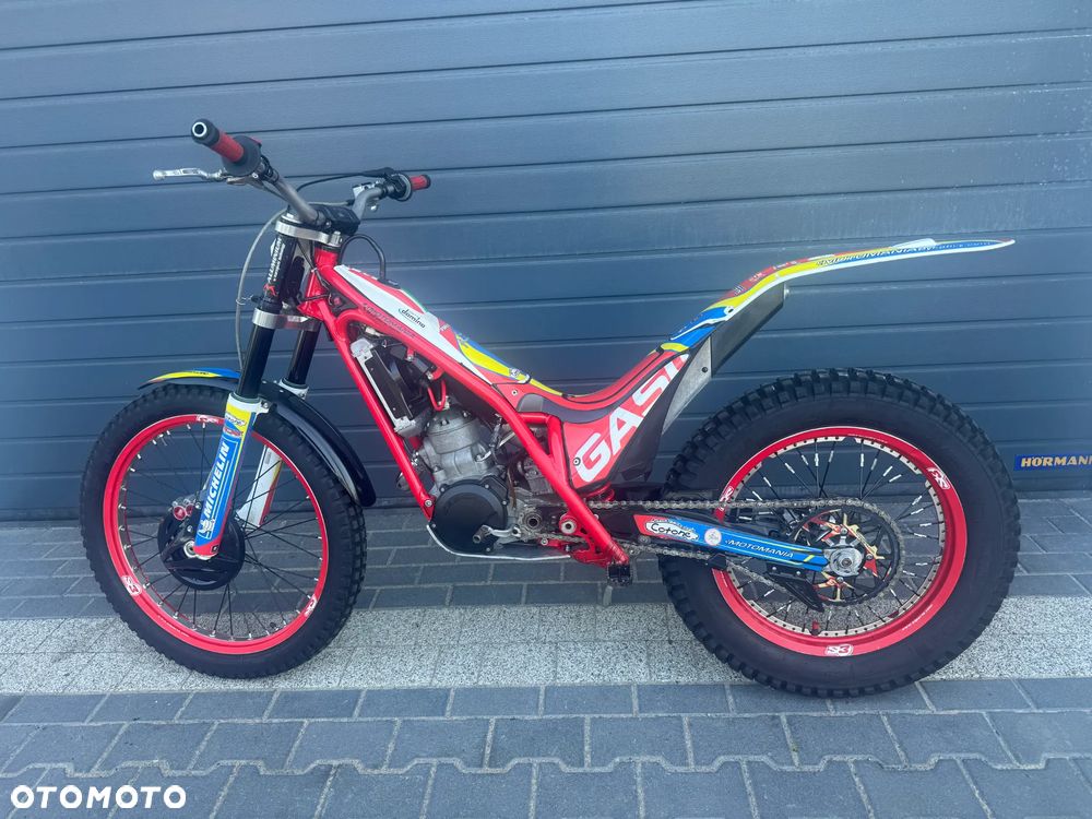 Gas Gas Trial