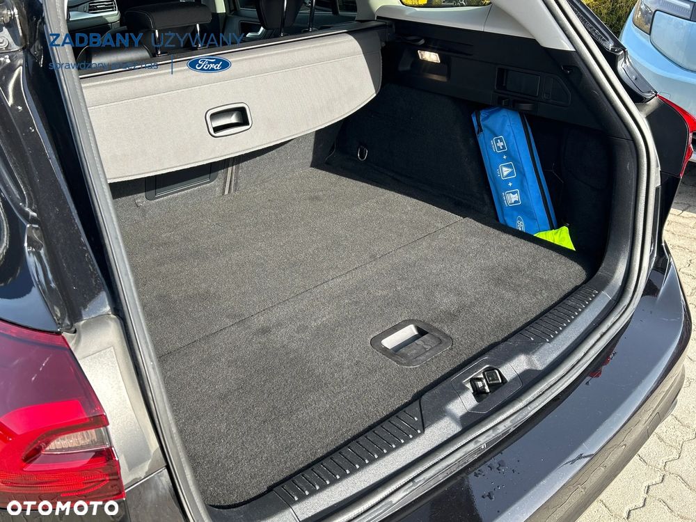 Ford Focus 1.0 EcoBoost Hybrid TITANIUM - 12