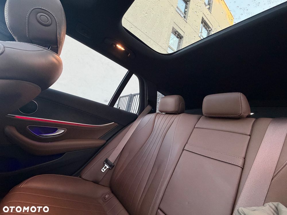 Mercedes-Benz Klasa E 300 de 4Matic 9G-TRONIC Exclusive - 10