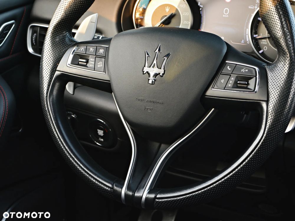 Maserati Levante S Q4 GranSport - 32