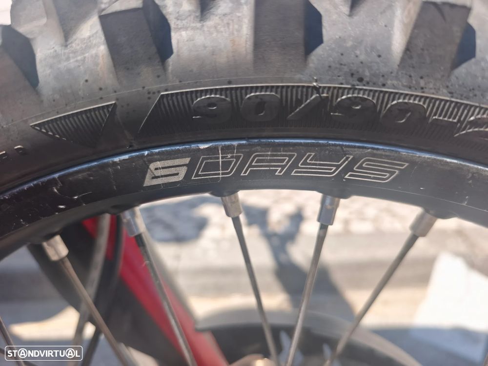 KTM 250 EXC Six Days - 11