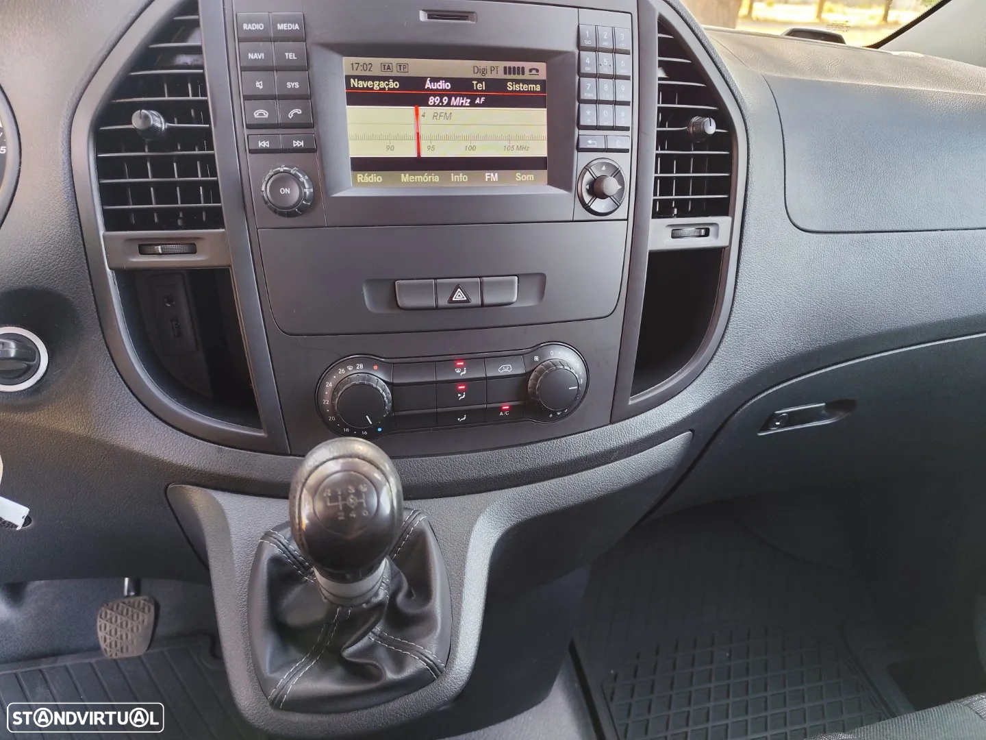 Mercedes-Benz Vito 111 CDi Longa - 25