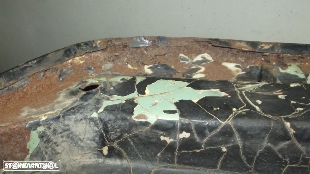 BMW 1602/ 2002 capot - 9