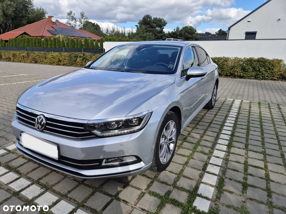 Volkswagen Passat 2.0 TDI SCR Comfortline DSG - 2