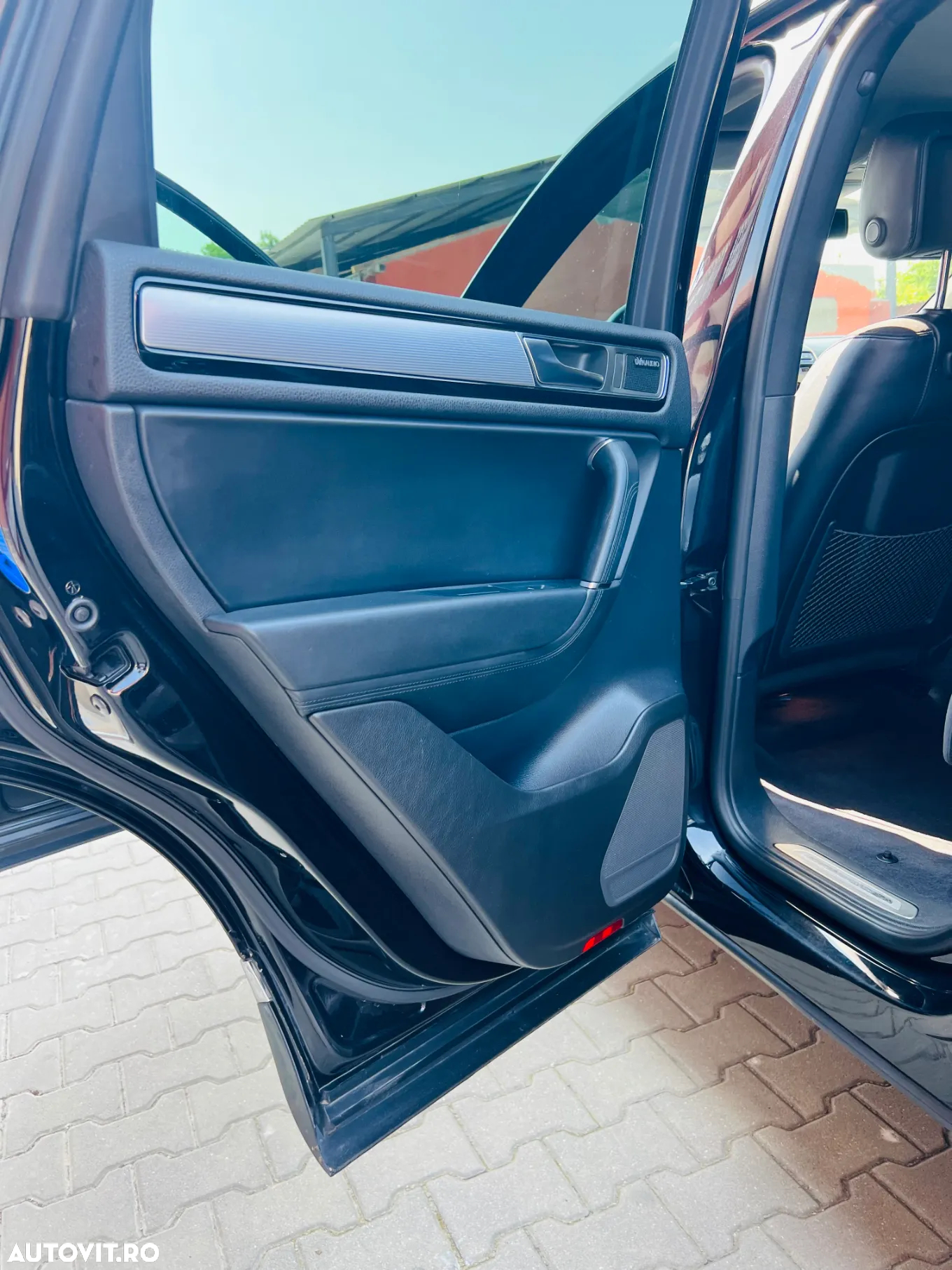 Volkswagen Touareg 3.0 V6 TDI BMT - 17