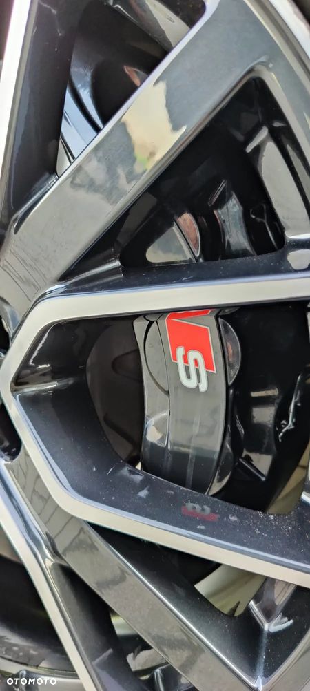 Audi S8 - 10