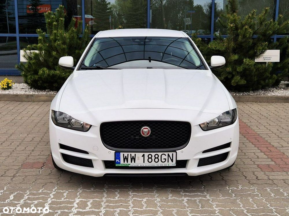 Jaguar XE 2.0 D180 S - 16