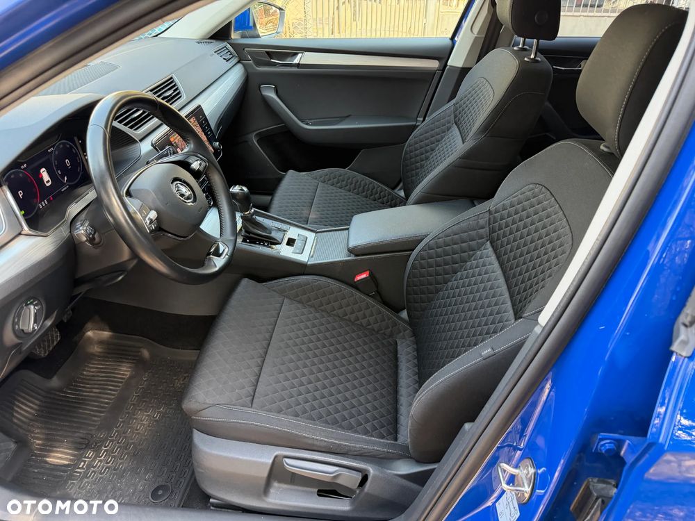 Skoda Superb 2.0 TDI SCR Ambition DSG - 11