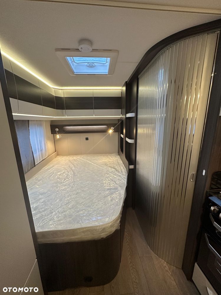 Hobby 560 FC PRESTIGE - 16