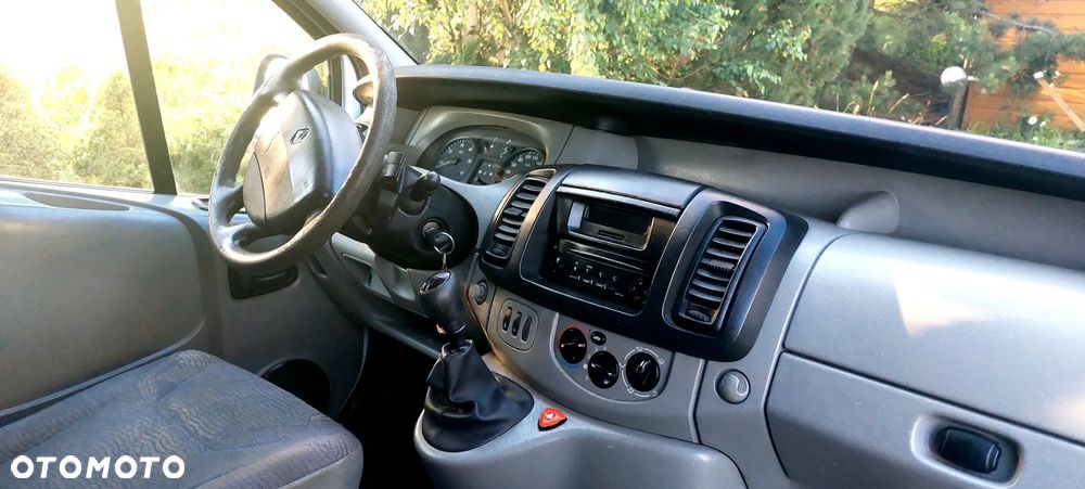 Renault Trafic - 6
