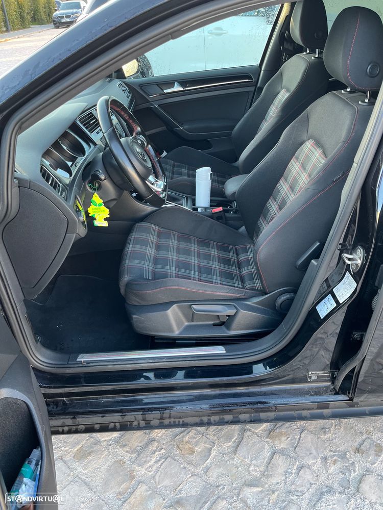 VW Golf 2.0 TSi GTi Performance - 4