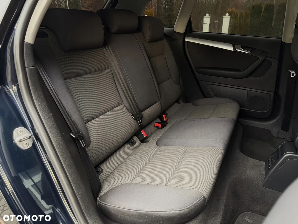 Audi A3 Sportback 2.0 TDI Ambiente - 28