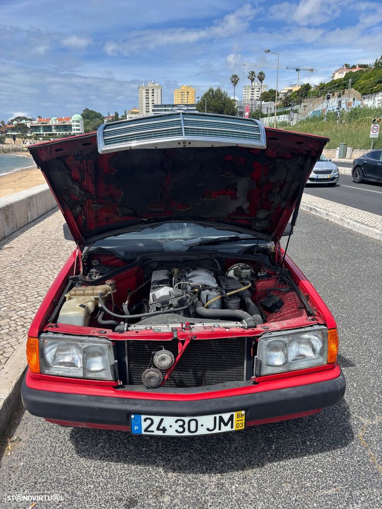 Mercedes-Benz W201 (1982-1993) 190 D 2.0 - 12