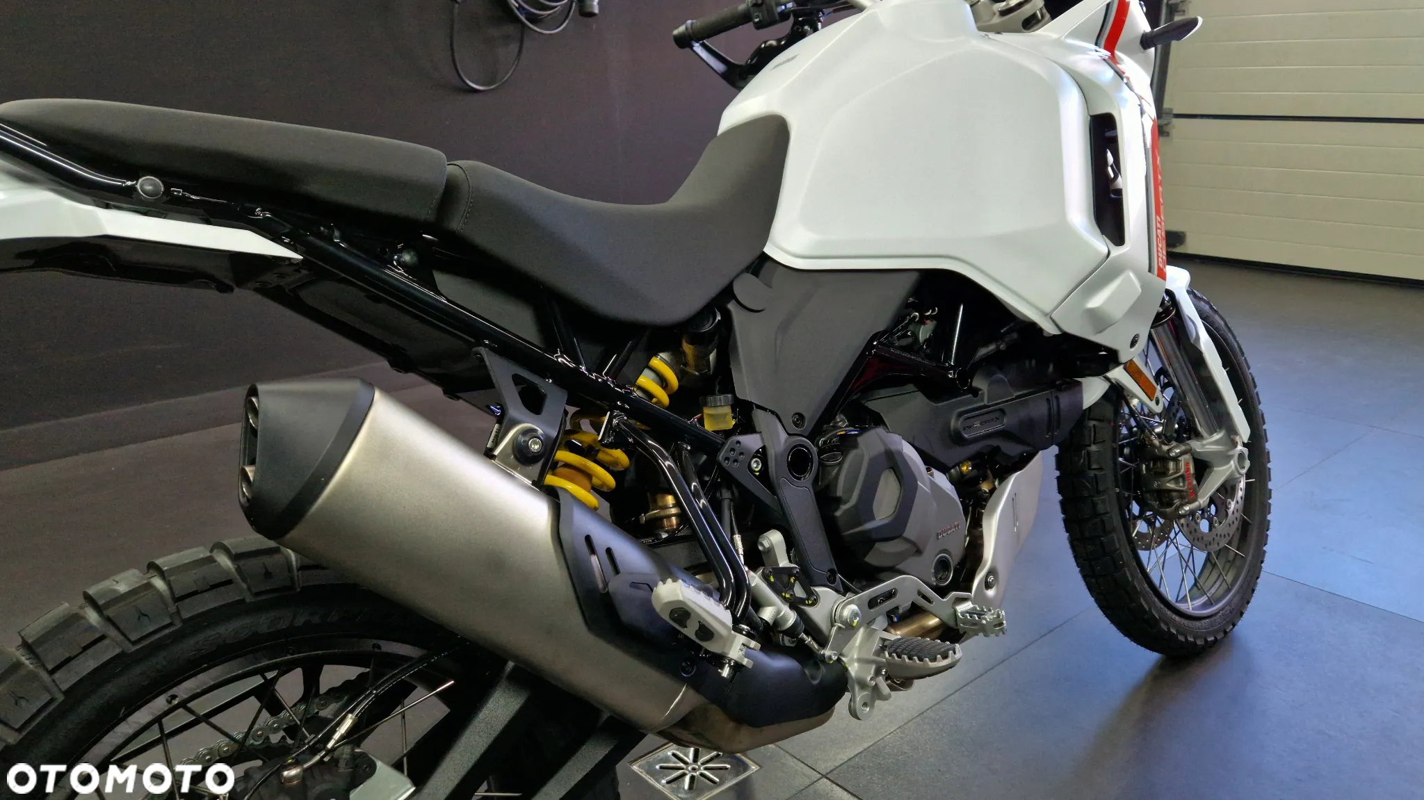 Ducati DesertX - 10